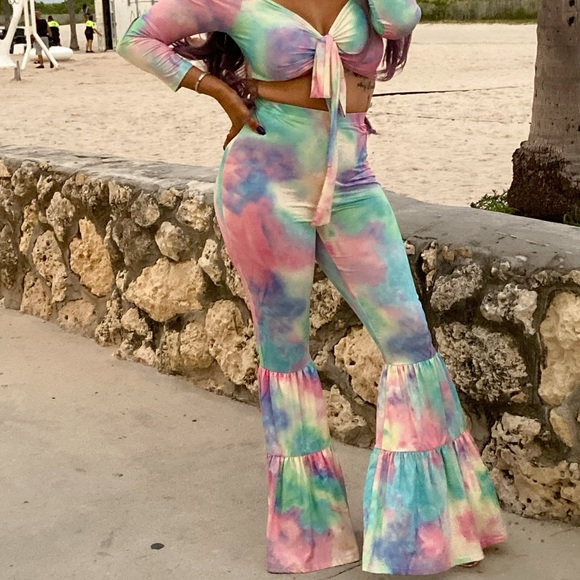 Two piece tye-dye - Picture 2 of 2